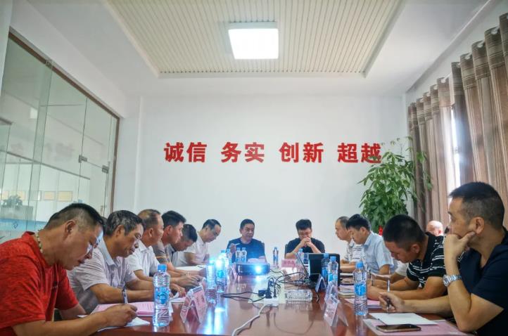 明責任、服管理、高標準、保安全 —— 精益求精 · 鑄造品質(zhì)典范